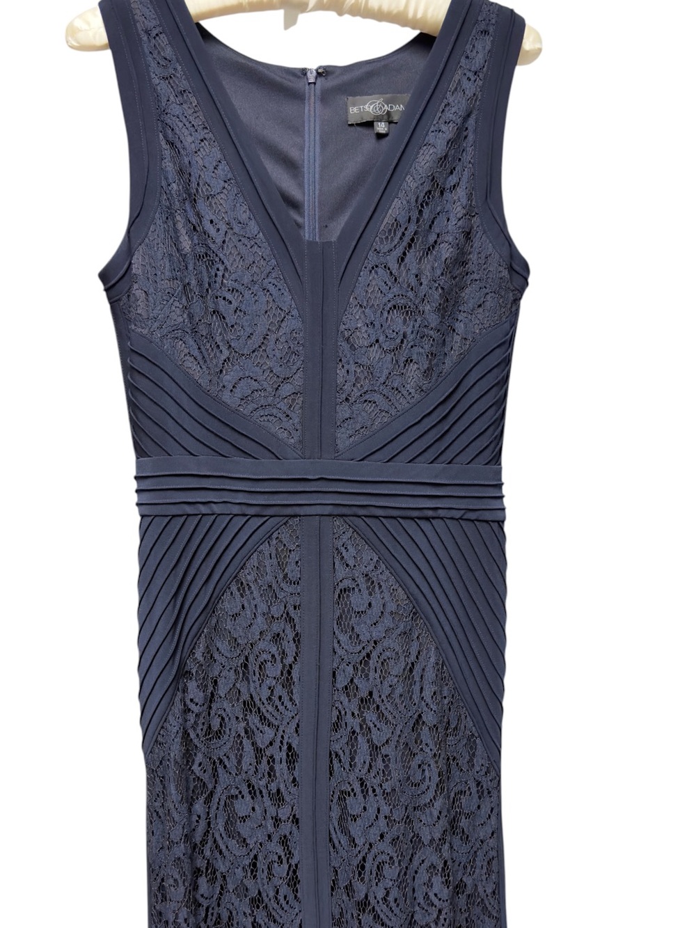 Betsy & Adam Navy Blue Lace Sleeveless MOB Formal Dress Evening Gown Size 14 - Picture 4 of 6